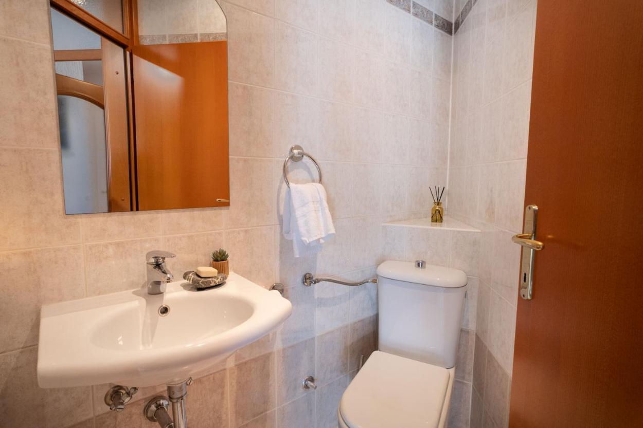 Apartment Ajdi Ajdovščina エクステリア 写真