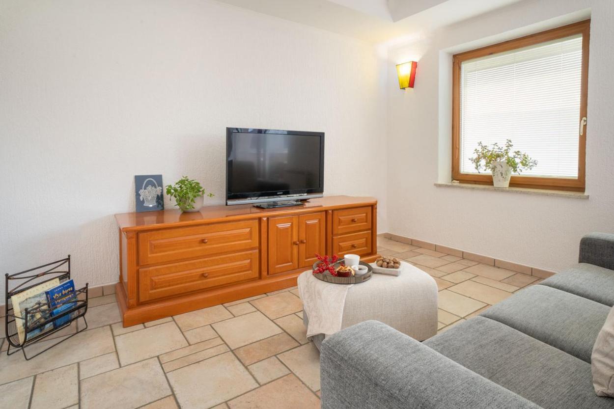 Apartment Ajdi Ajdovščina エクステリア 写真