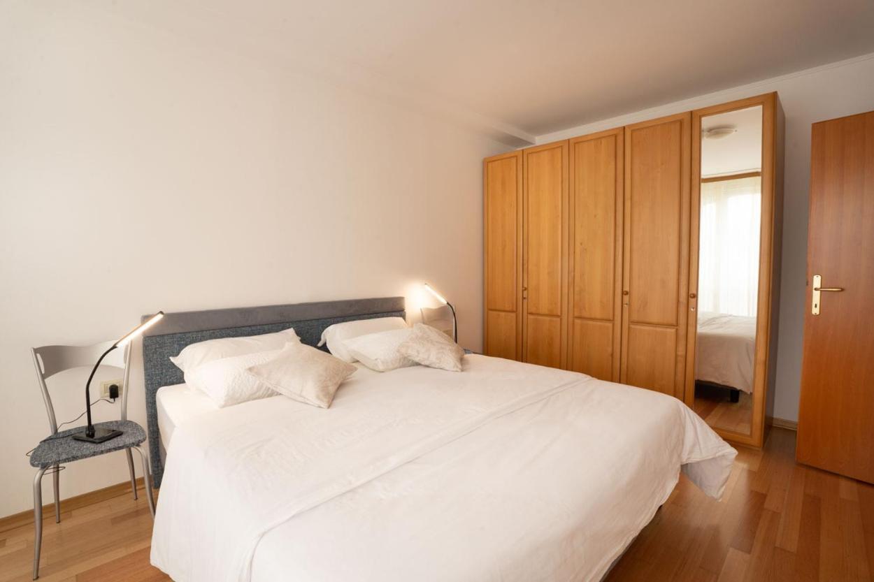 Apartment Ajdi Ajdovščina エクステリア 写真