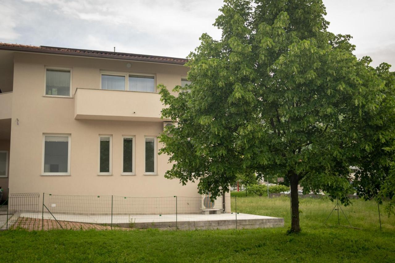 Apartment Ajdi Ajdovščina エクステリア 写真